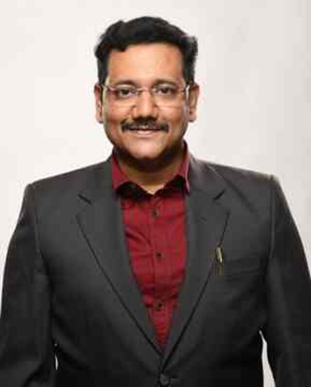 Vijay Bachulkar, Founder & Principal Financial Advisor of Vruddhi Investment, Satara
